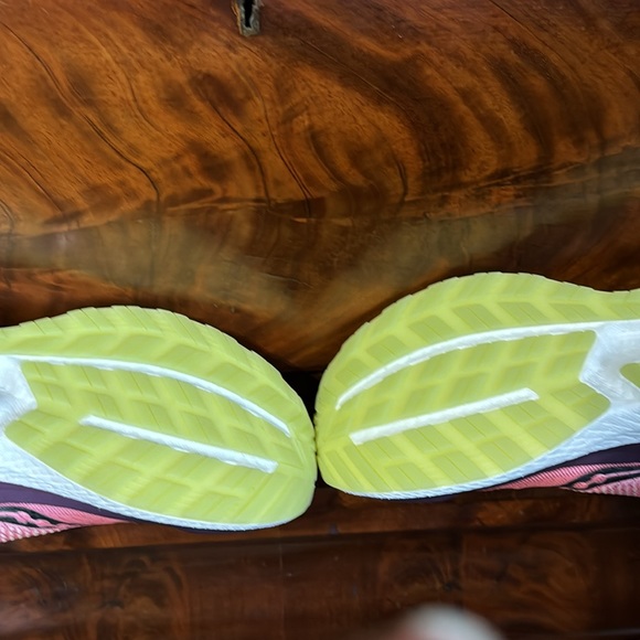 Saycony JackRabbitt Triumph 18 Women’s Size 11 Sneakers - Picture 7 of 7